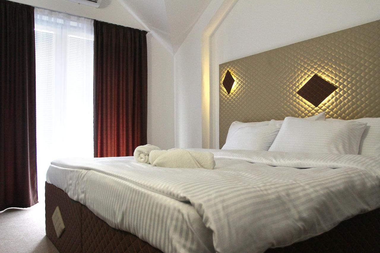 Hotel Andalus Скоп'є Екстер'єр фото