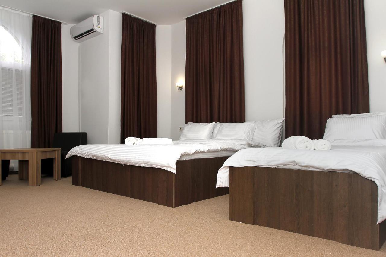 Hotel Andalus Скоп'є Екстер'єр фото