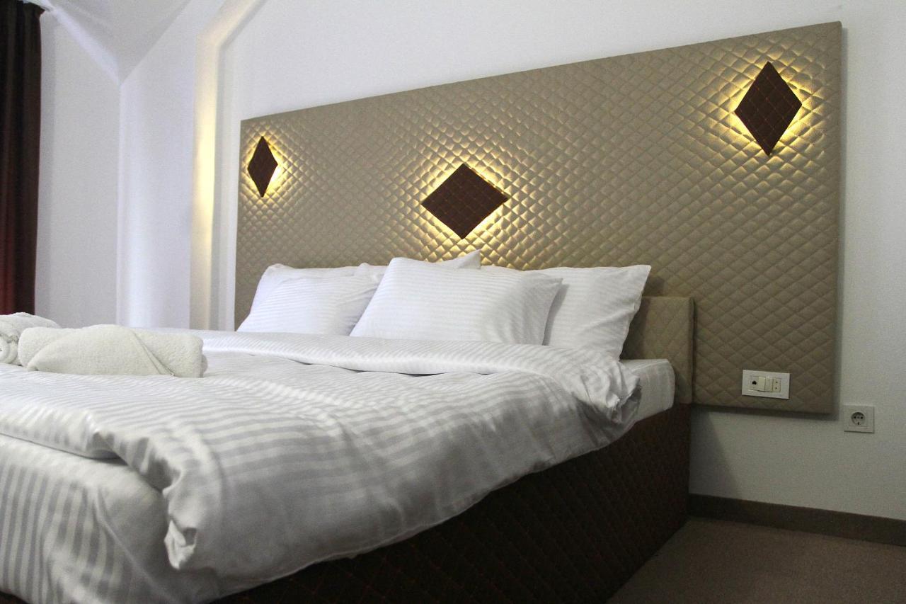 Hotel Andalus Скоп'є Екстер'єр фото